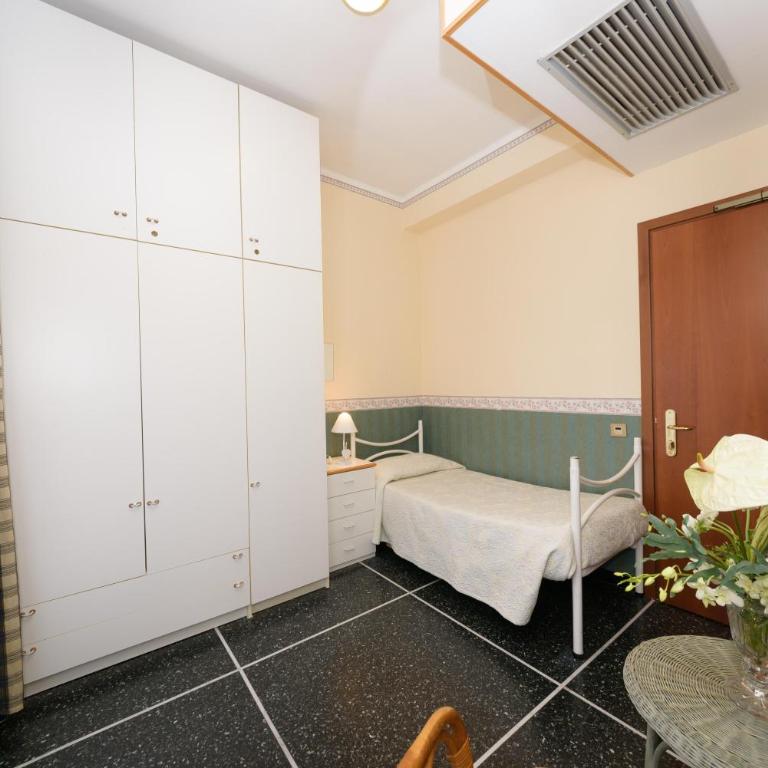Hotel Morchio Mhotelsgroup - Camera Tripla - 3