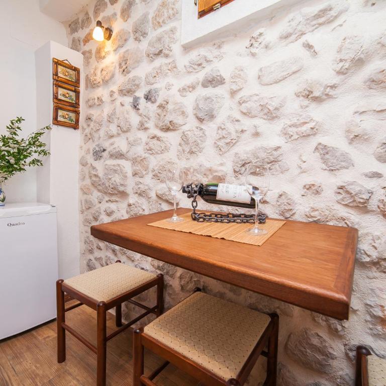Apartments Ana - Comfort One Bedroom Apartment - 4