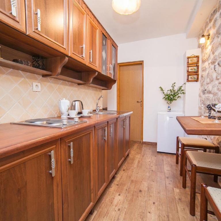 Apartments Ana - Comfort One Bedroom Apartment - 8