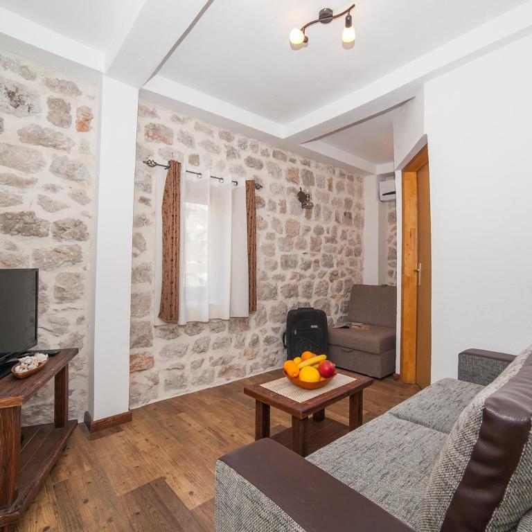 Apartments Ana - Comfort One Bedroom Apartment - 12
