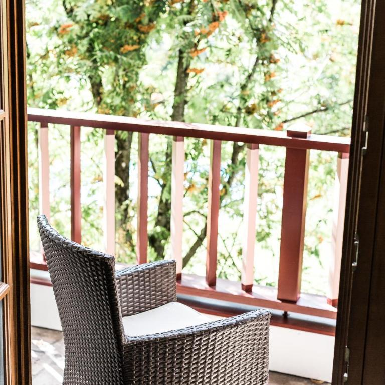 Salzburg Hotel Holznerwirt - Dreibettzimmer mit Balkon - 5