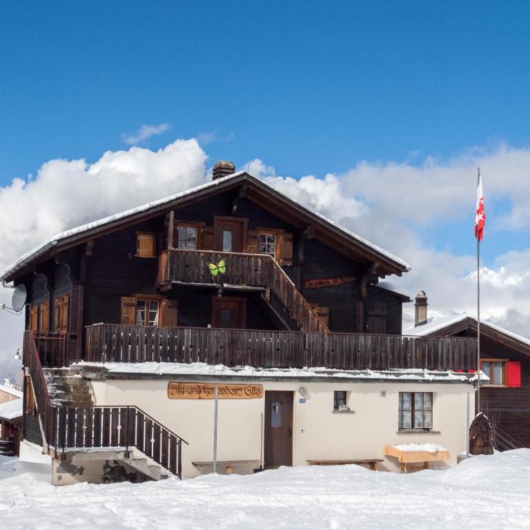 Gruppenhaus im Walliser Alpstyle - Etagenbett im gemischten Schlafsaal - 2