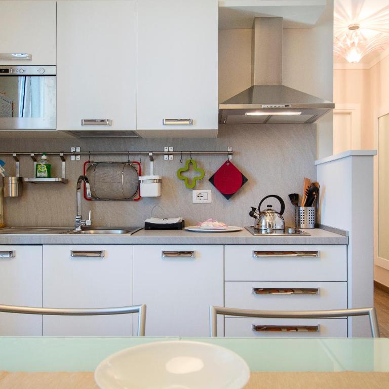 Apartments La Lombarda Centro Storico Stresa - One-Bedroom Family Apartment - 15