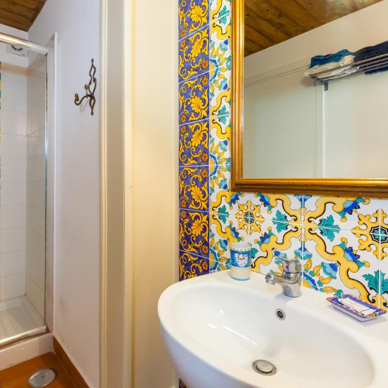Don Pedro Rooms Vicerè di Toledo in the city center - Camera Matrimoniale con Bagno Privato - 24