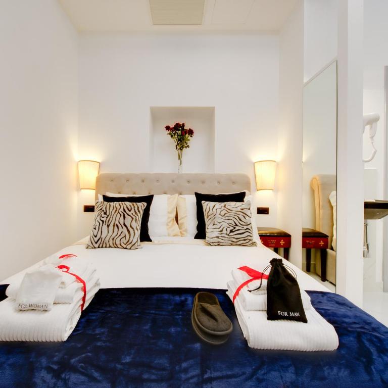 Queen Palace Suites - Standard Double Room - 2