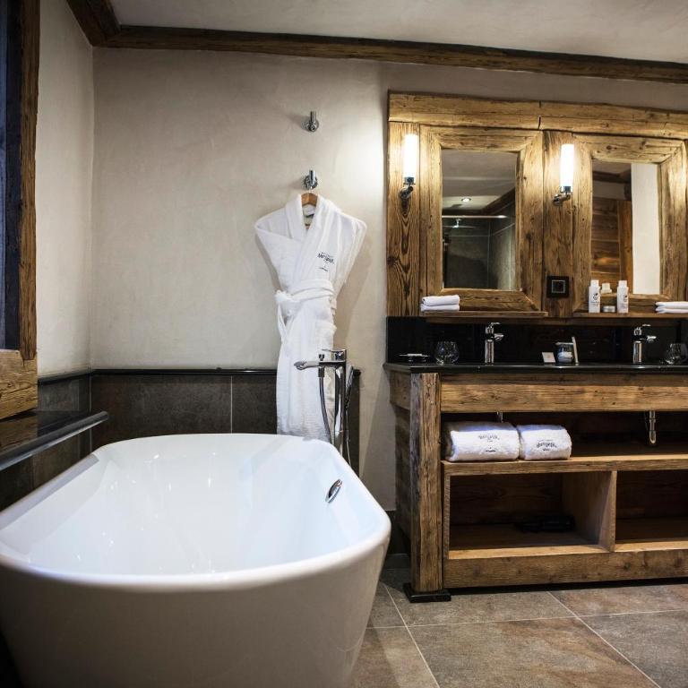La Bouitte - Hôtel Relais & Châteaux - Suite de Luxe - 3