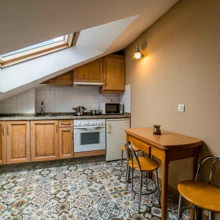 Apartamentos Las Fuentes - One-Bedroom Apartment - 3