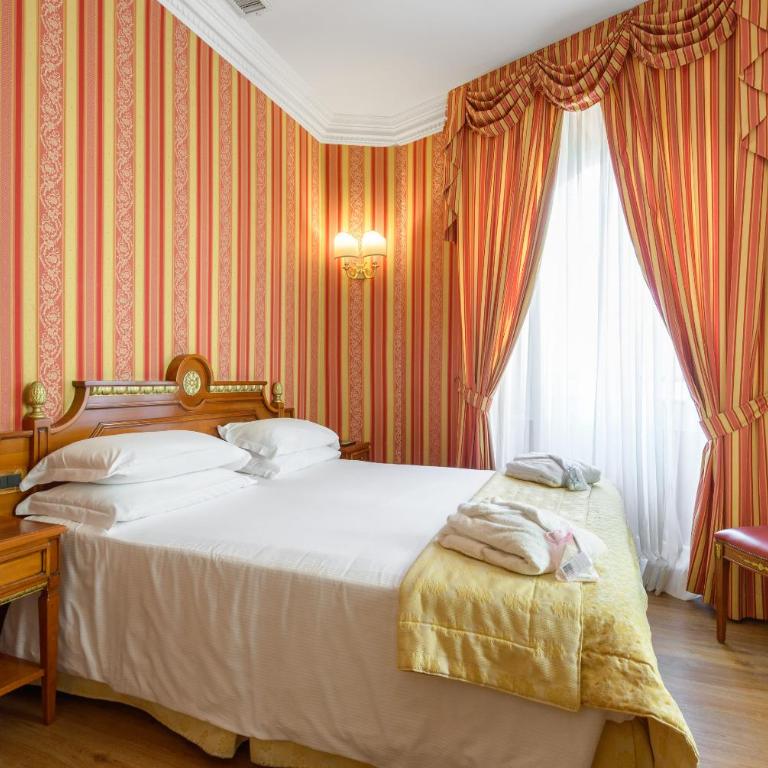 Gambrinus Hotel - Classic Double or Twin Room - 2