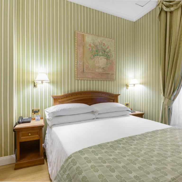 Gambrinus Hotel - Small Double Room - 4