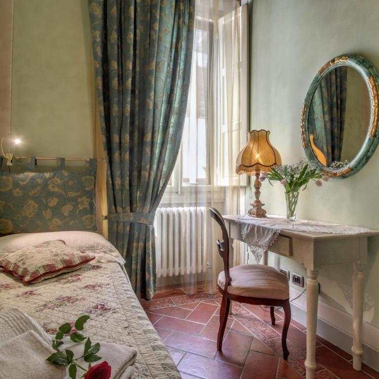 Pergola Apartment - Two-Bedroom Apartment with Balcony - 6