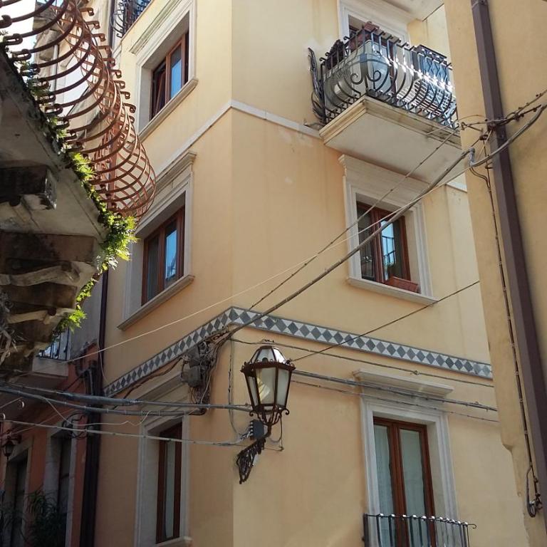 Taormina Rainbow House - Appartamento su 2 Livelli - 40
