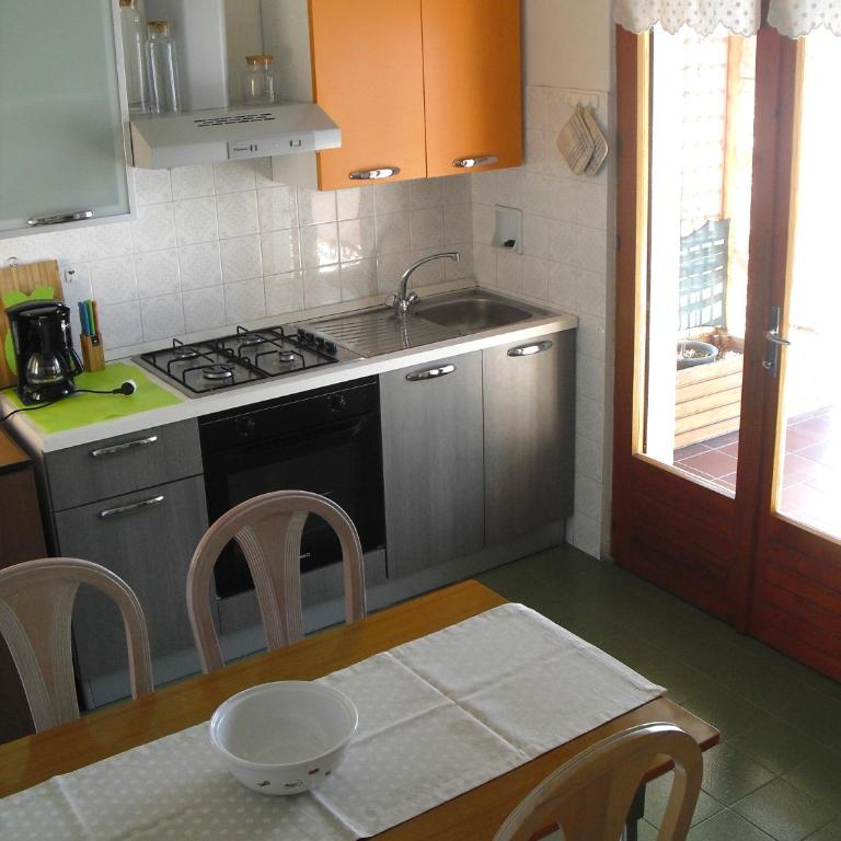 Casa Palmira - Appartamento con 2 Camere da Letto, Terrazza e Vista Lago - 24