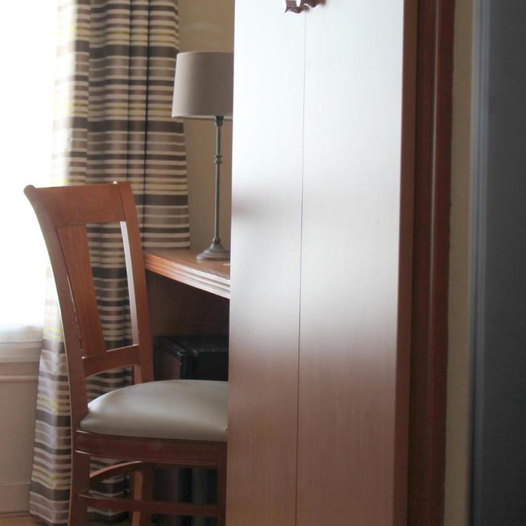 Hôtel Le Beaugency - Chambre Lits Jumeaux - 3