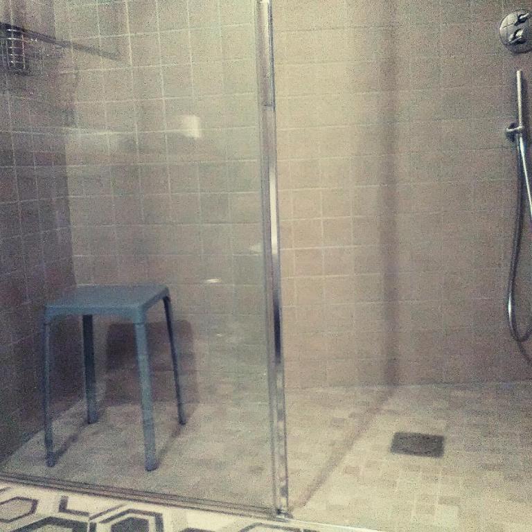 Oddi21 B&B - Camera Matrimoniale con Bagno Privato - 8
