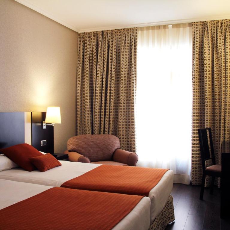 Hotel Conde Duque Bilbao - Superior Twin Room with Street View - 1