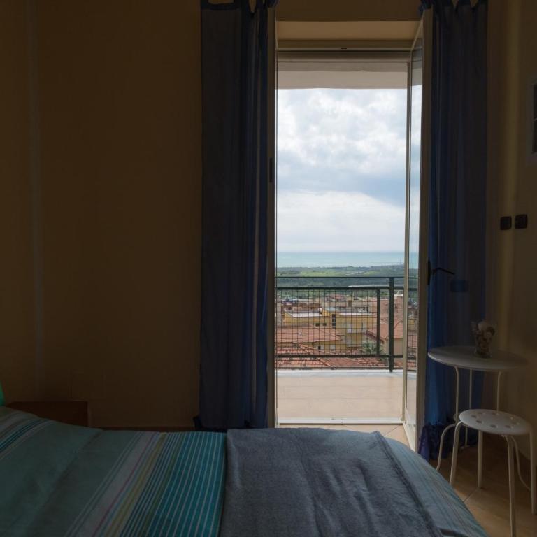 Bed and breakfast MieleZenzero - Camera Matrimoniale con Vista Mare - 5