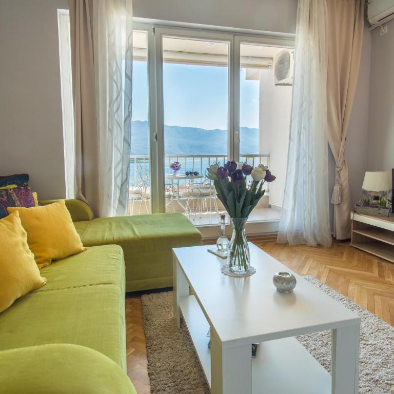 Apartments Inspiration - One-Bedroom Family Apartment with Sea View - 6