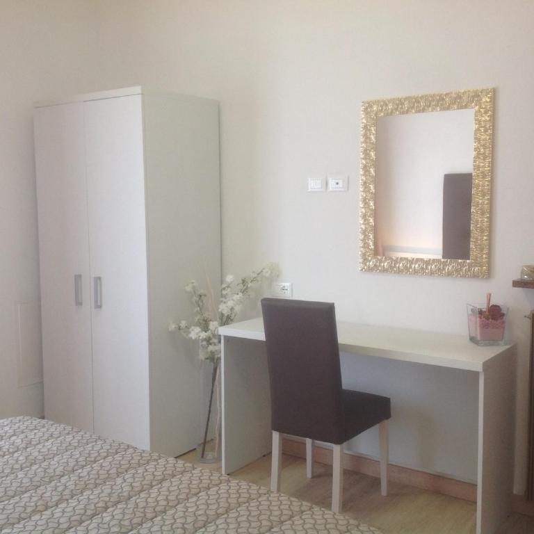 Villa Arianna Panoramic Apartments - Appartamento con Balcone Vista Lago - 4