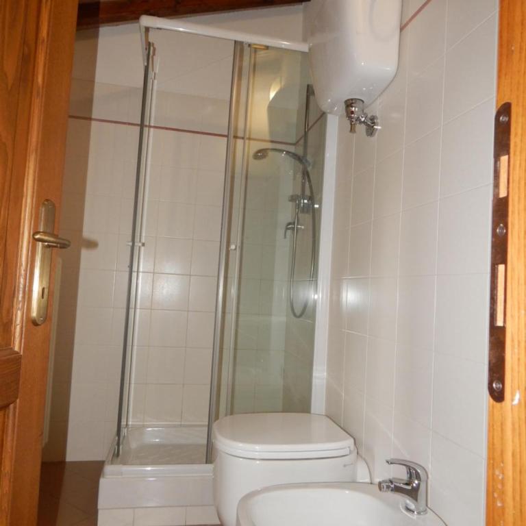 Fullino Nero Rta - Residenza Turistico Alberghiera - Appartamento con 2 Camere da Letto (4 Adulti) - 5