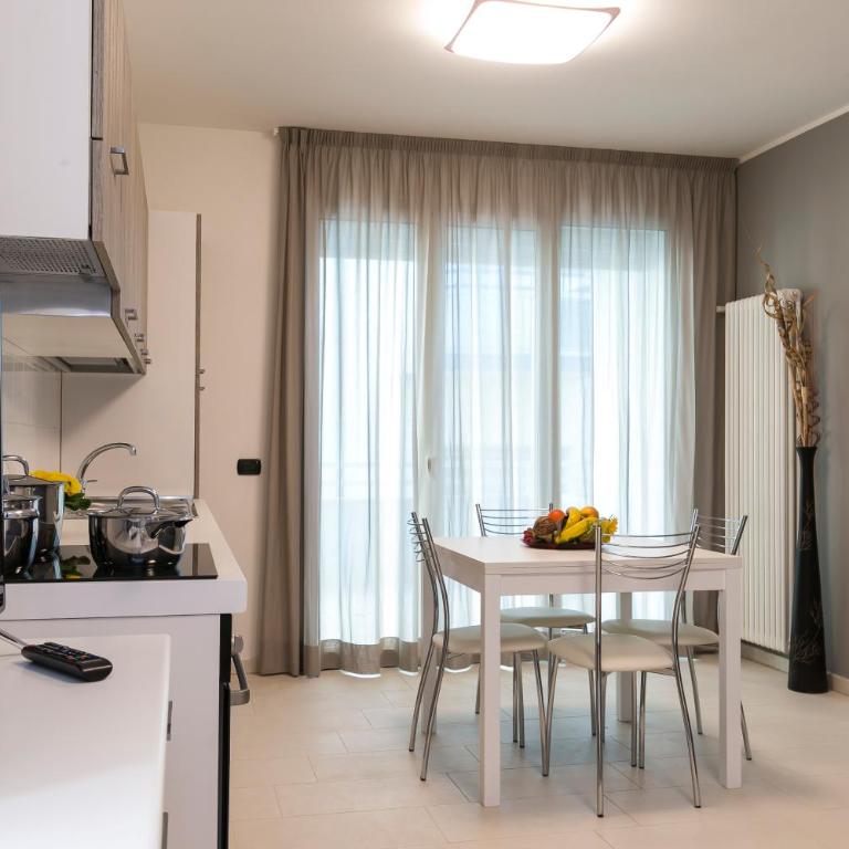 Residenza Riva Azzurra - One-Bedroom Apartment - 16
