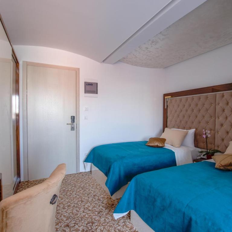 New Hotel - Standard Three-Bedroom Suite - 6