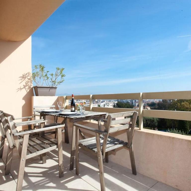 Vue mer, terrasse et parking privé - Appartement - Vue sur Mer - 11