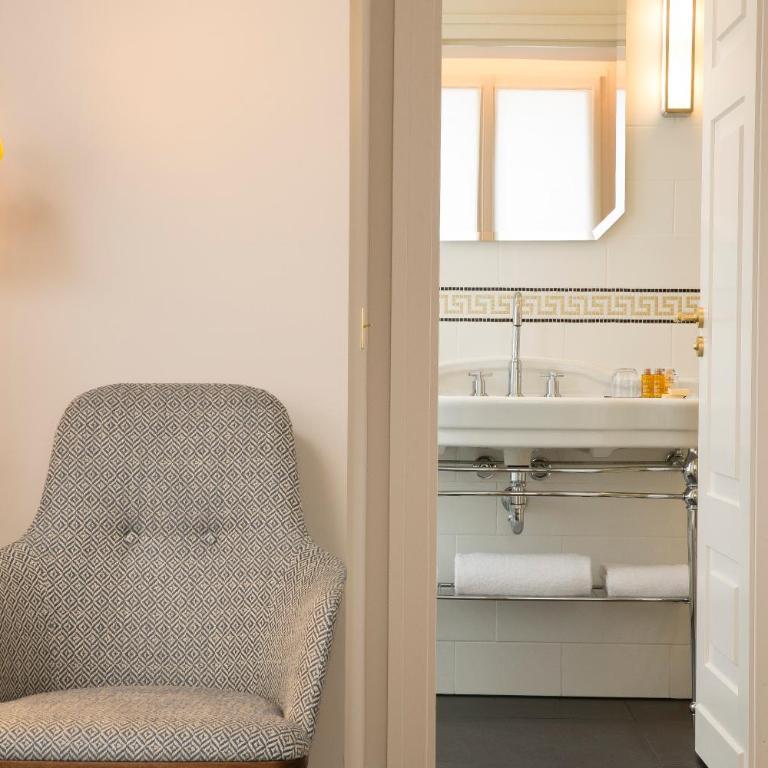 Le Tsuba Hotel - Grande Chambre Double ou Lits Jumeaux - 8