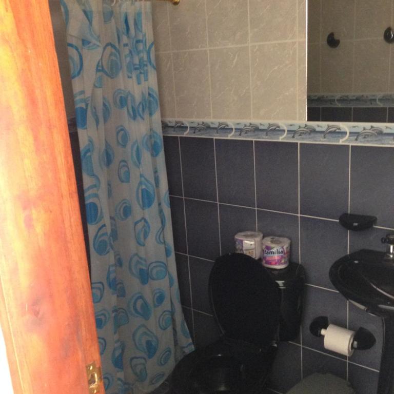 Hotel Internacional Jardín - Standard Twin Room with Shared Bathroom - 4