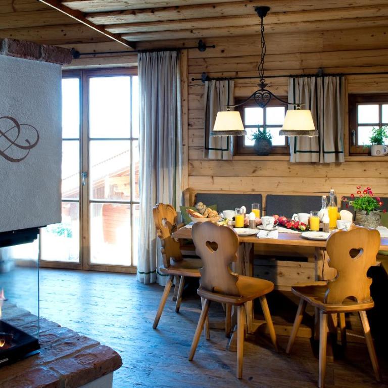 Chaletdorf BERGHERZ - Chalet mit 3 Schlafzimmern und Terrasse - 13