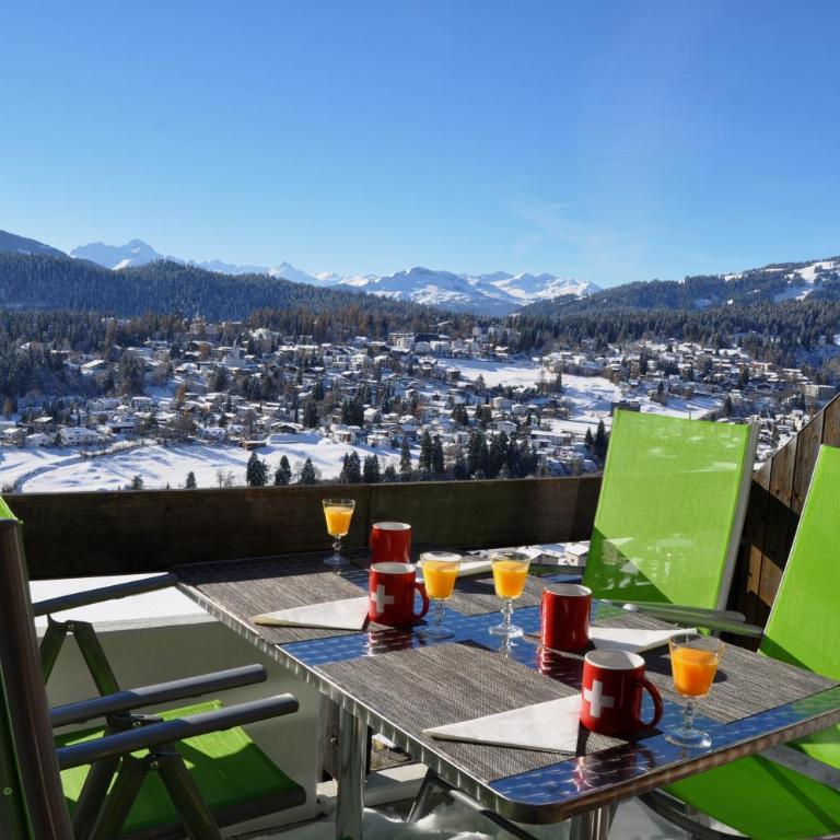 Crap da Flem - 3.5 Zimmer Ferienwohnung am Sonnenhang von Flims - Apartment mit Blick auf die Berge - 9