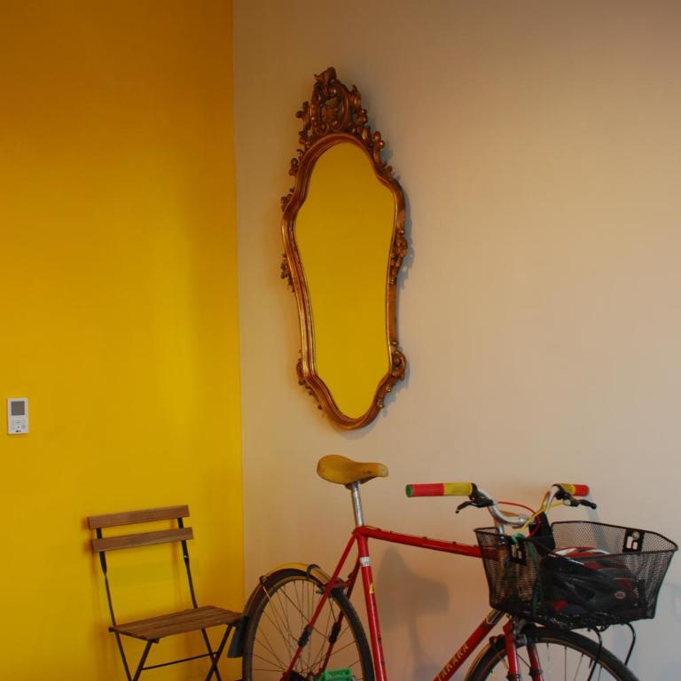 Attic Hostel Torino - Camera Matrimoniale con Bagno in Comune - 4