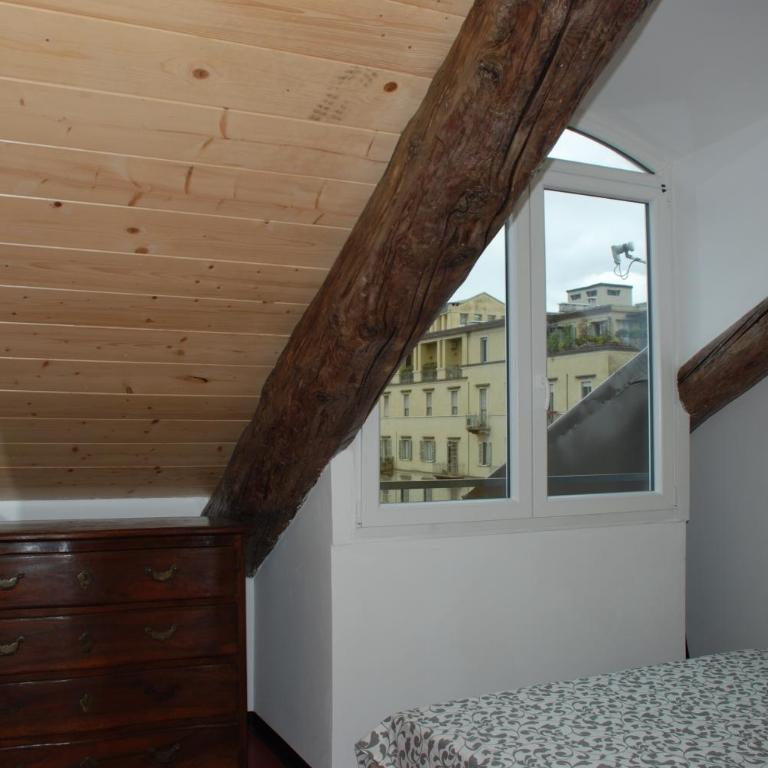 Attic Hostel Torino - Camera Matrimoniale con Bagno Privato - 6