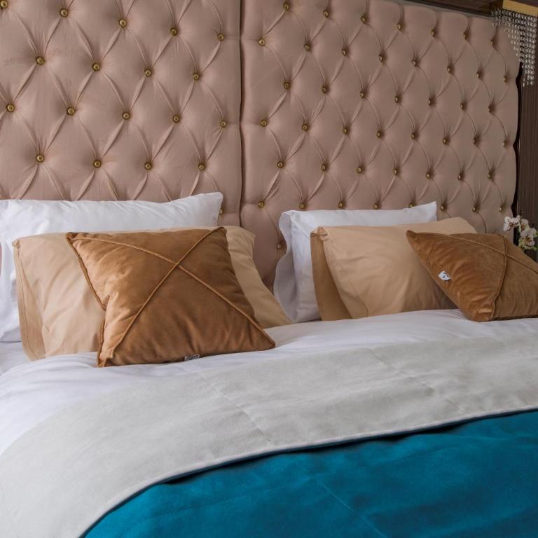 New Hotel - Standard Three-Bedroom Suite - 3