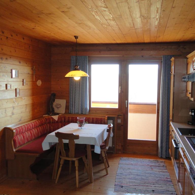 Baby- und Kinderhof Aicherbauer - Two-Bedroom Apartment - 1