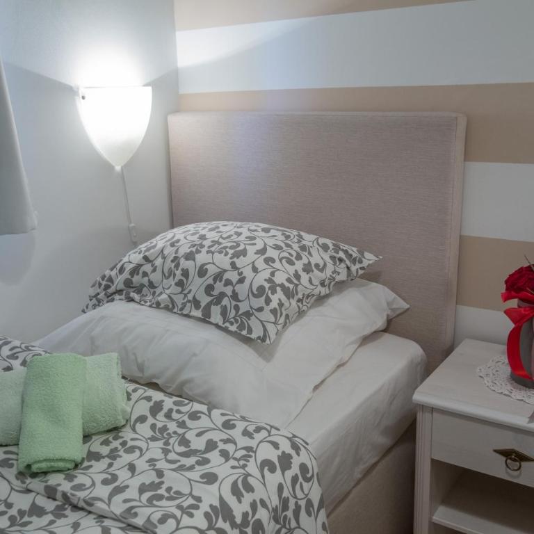 Apartments Inspiration - One-Bedroom Family Apartment with Sea View - 3
