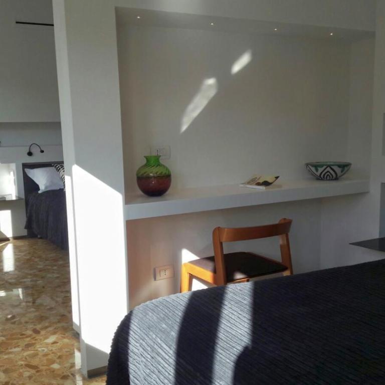 Limen Matera Guesthouse - Double or Twin Room with City View - 2