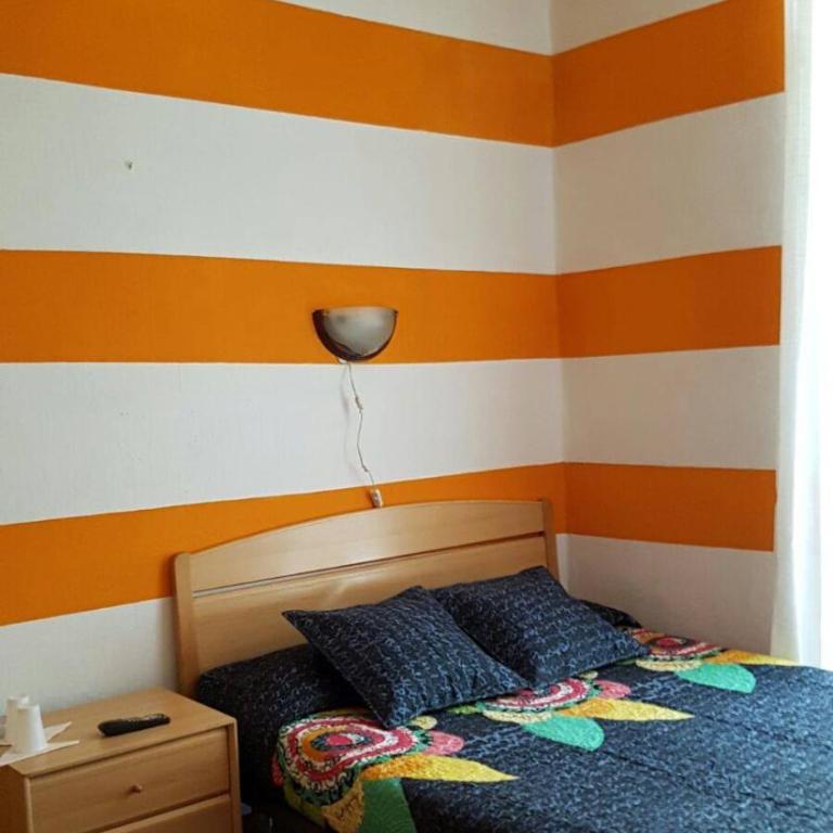 Pension Martinez - Double Room with Shared Bathroom - 2