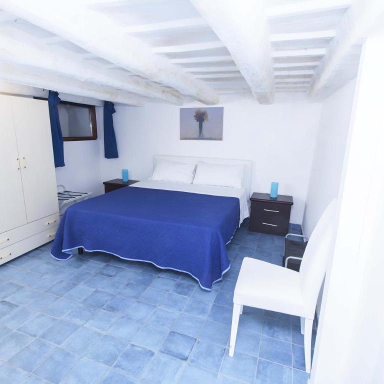 B&B del Massimo - Camera Quadrupla con Bagno Privato Esterno - Mansarda - 4