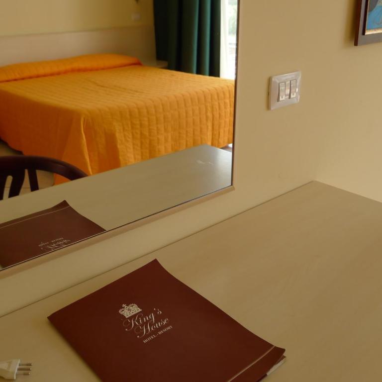 King's House Hotel Resort - Camera Quadrupla - 2