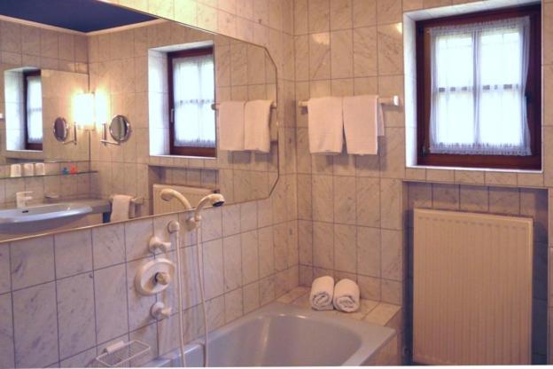 Landhaus Sonneck - Apartment mit 3 Schlafzimmern und Balkon - 14