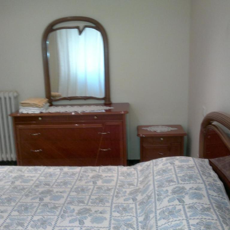 B&B In Centro - Camera Matrimoniale con Bagno in Comune - 11