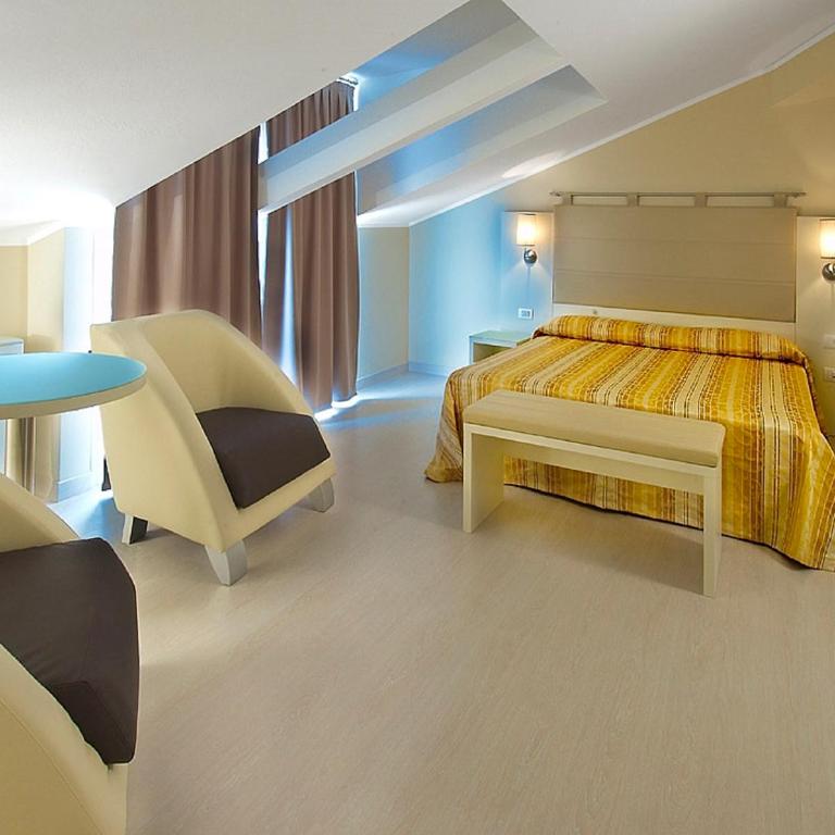Hotel St. Moritz - Camera Superior Matrimoniale/Doppia con Letti Singoli - 2