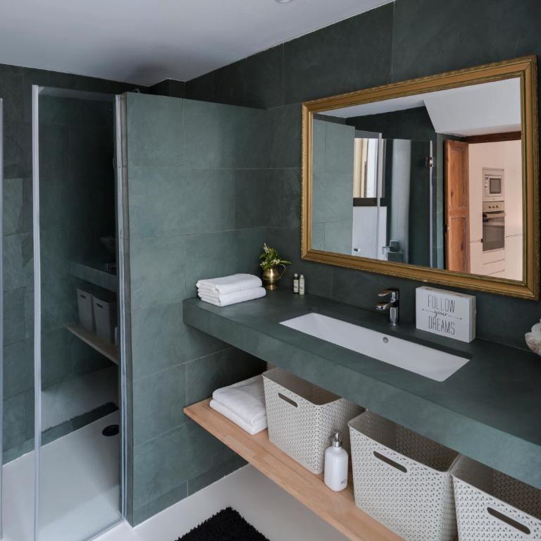 Apartments Downtown Valencia - Duplex Apartment - 13