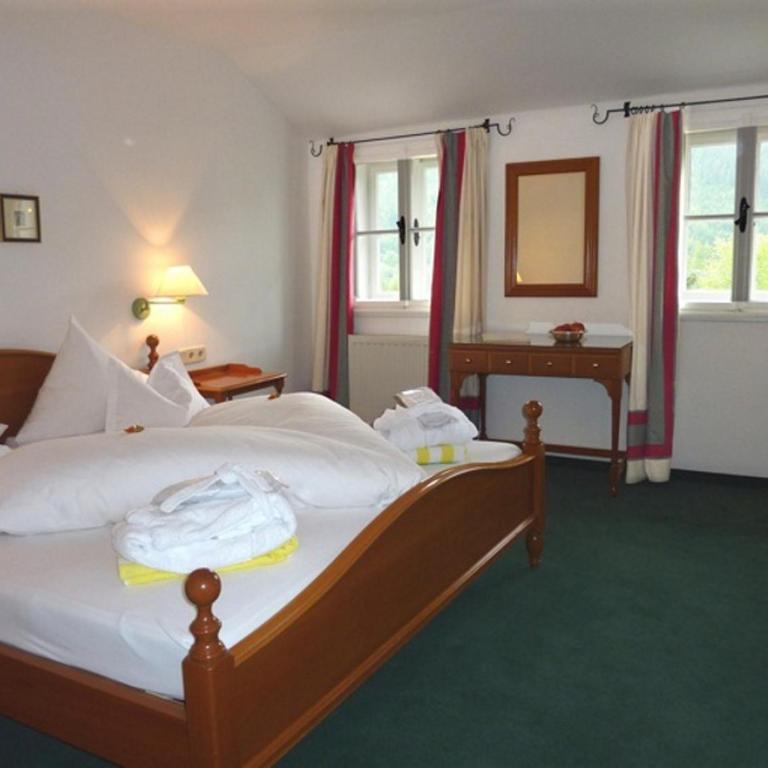Seehotel Enzian - Doppelzimmer mit Seeblick - 5