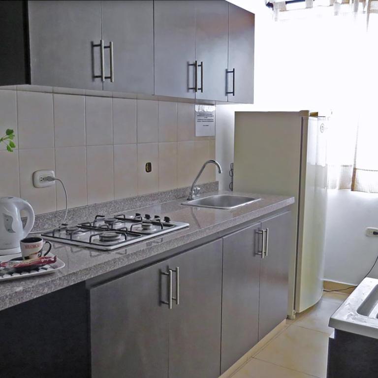 Arco Apartasuites - Estudio con sofá cama - 4