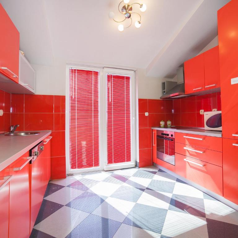 Apartments Franovic - Luksuzni Apartman sa 2 Spavaće Sobe - 8