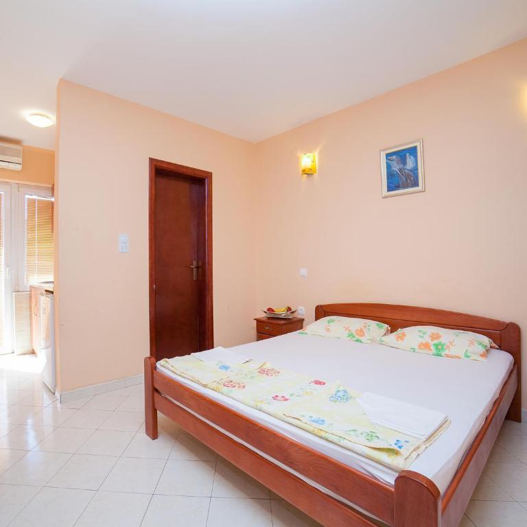 Apartments Franovic - Studio s Bračnim Krevetom - 4