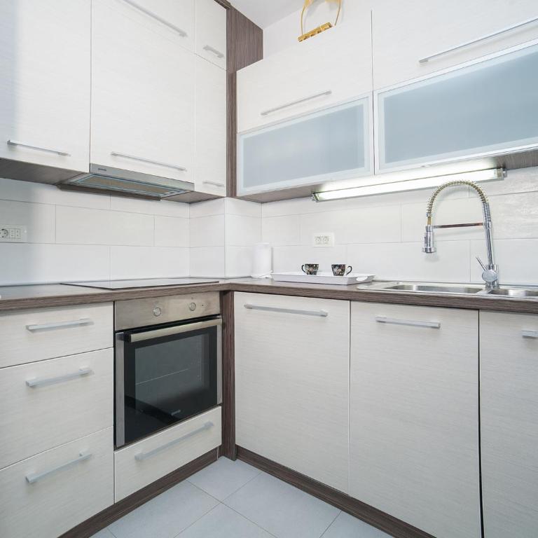 Apartments Franovic - Četvorokrevetni Studio s Pogledom na More - 4
