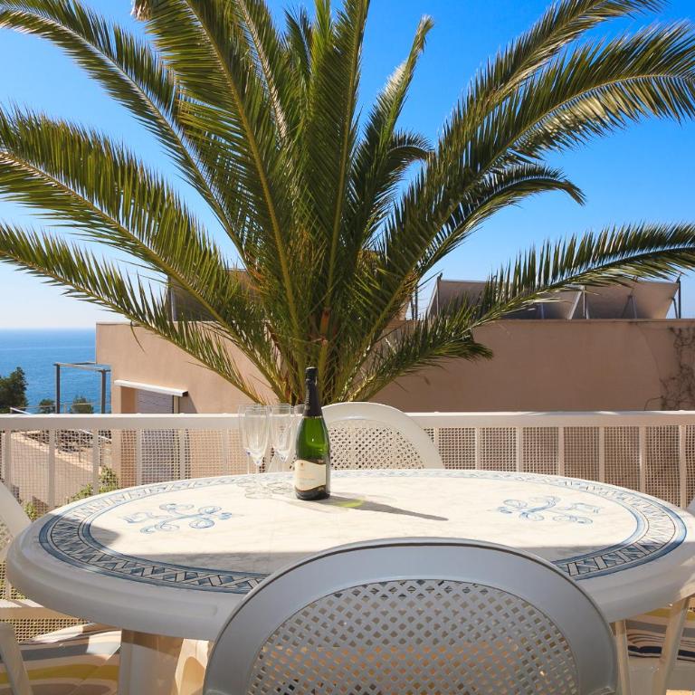 UHC El Buen Retiro Apartments - Apartamento Estudio con vistas al mar - 15