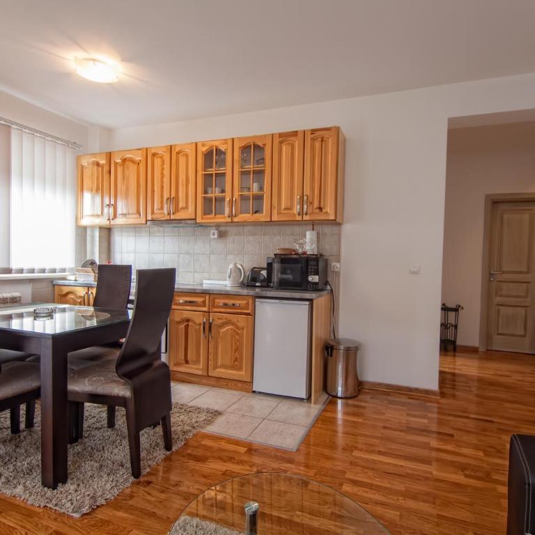 Šišarka Apartmani Zlatibor - Apartman - 1